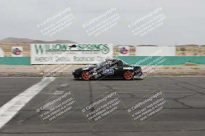 media/Jun-01-2025-CalClub SCCA (Sun) [[eae223c5dd]]/Group 5/Race (Front Straight)/